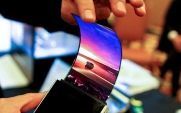 How Do Flexible Screens Work?